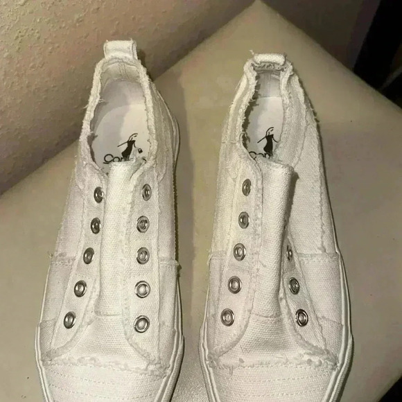 Corkys fashion sneakers. Size 6. - Picture 3 of 6